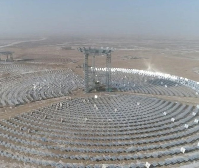 China-beam-down-Concentrated-Solar-Power-pioneer-predicts-30-cost-reduction_副本.jpg
