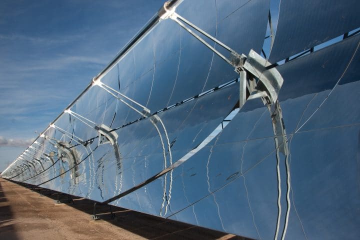 parabolic-trough-solar-thermal-power-plant-720x480.jpg